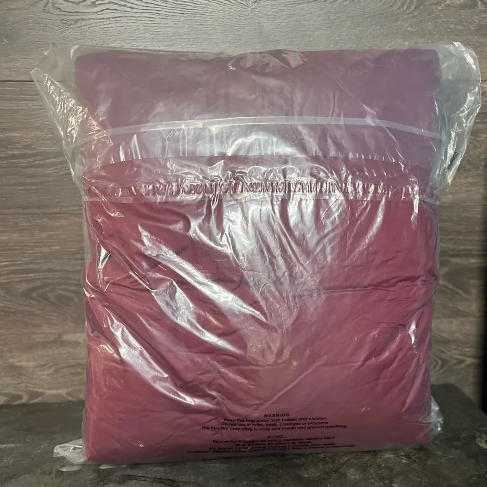 The Company Store LoftAIRE Down Alt Light Comforter in Merlot, Twin XL, NEW!